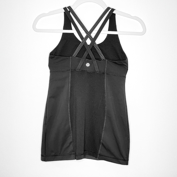 Lululemon Size 4 Energy Tank Top in Hyper Stripe Black - Picture 5 of 7